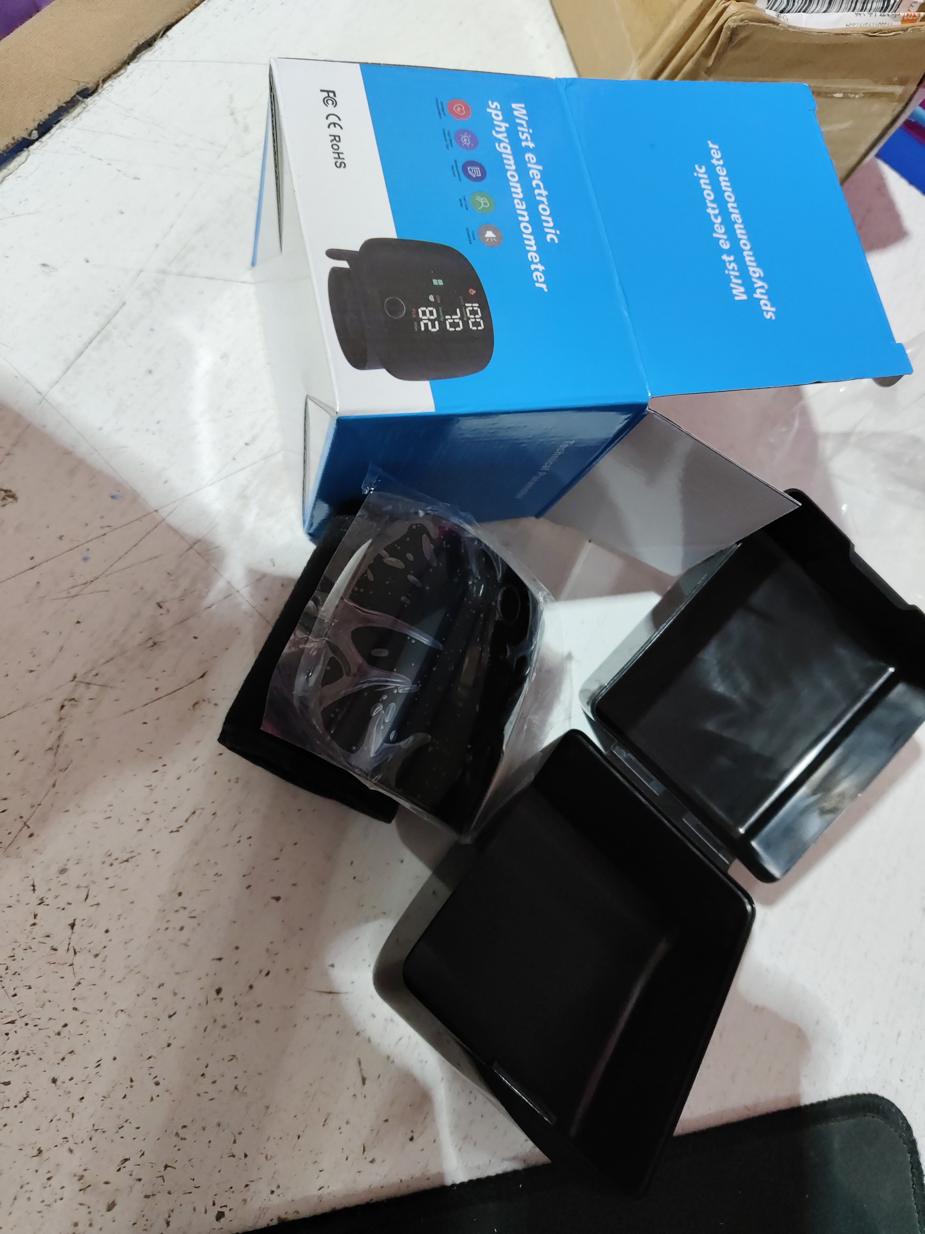 Wrist Sphygmomanometer Rechargeable Blood Pressure Meter Wrist Blood Pressure Eter Smart Touch Screen Blood Pressure Meter Household Electronics